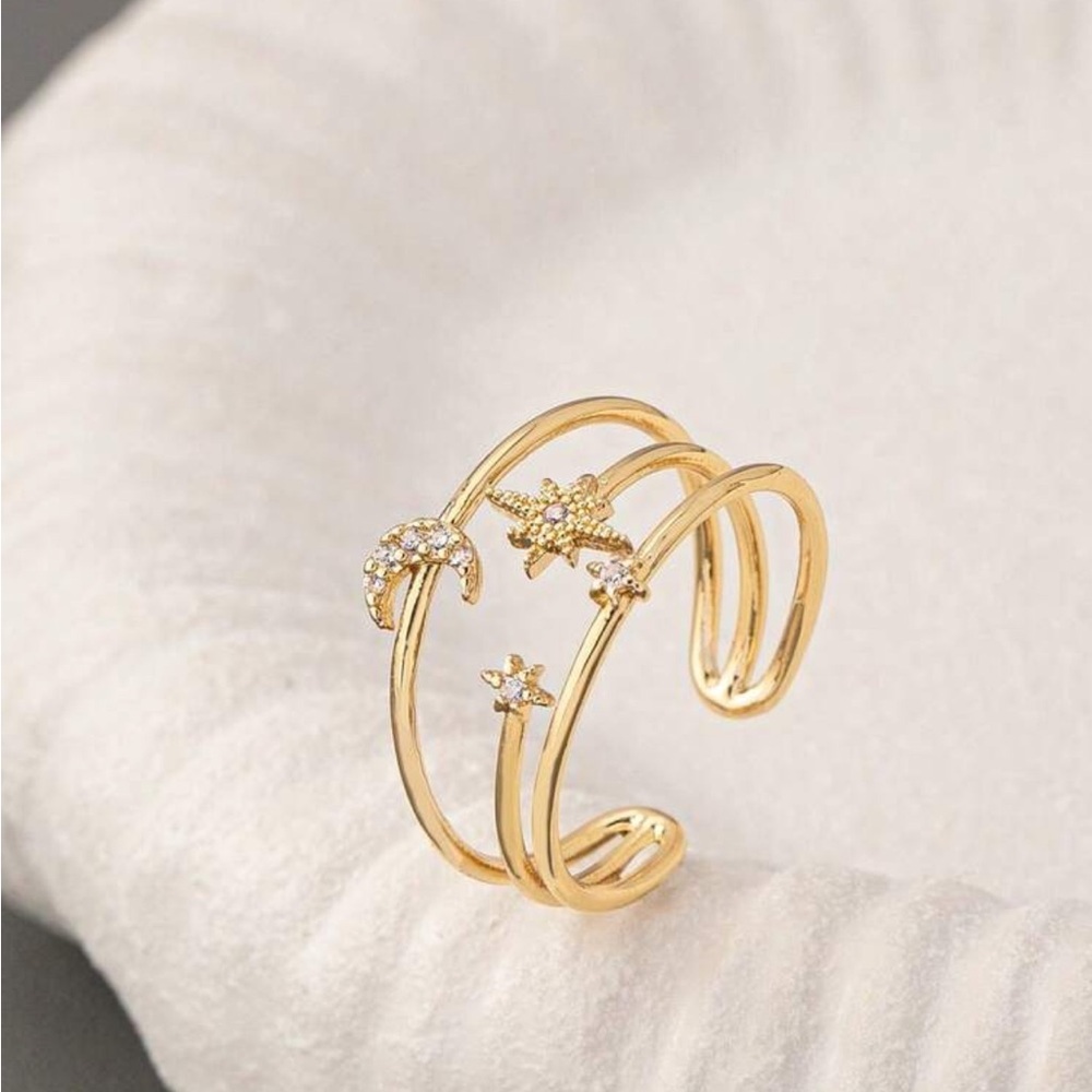 Gold star ring - Picture 2 of 2